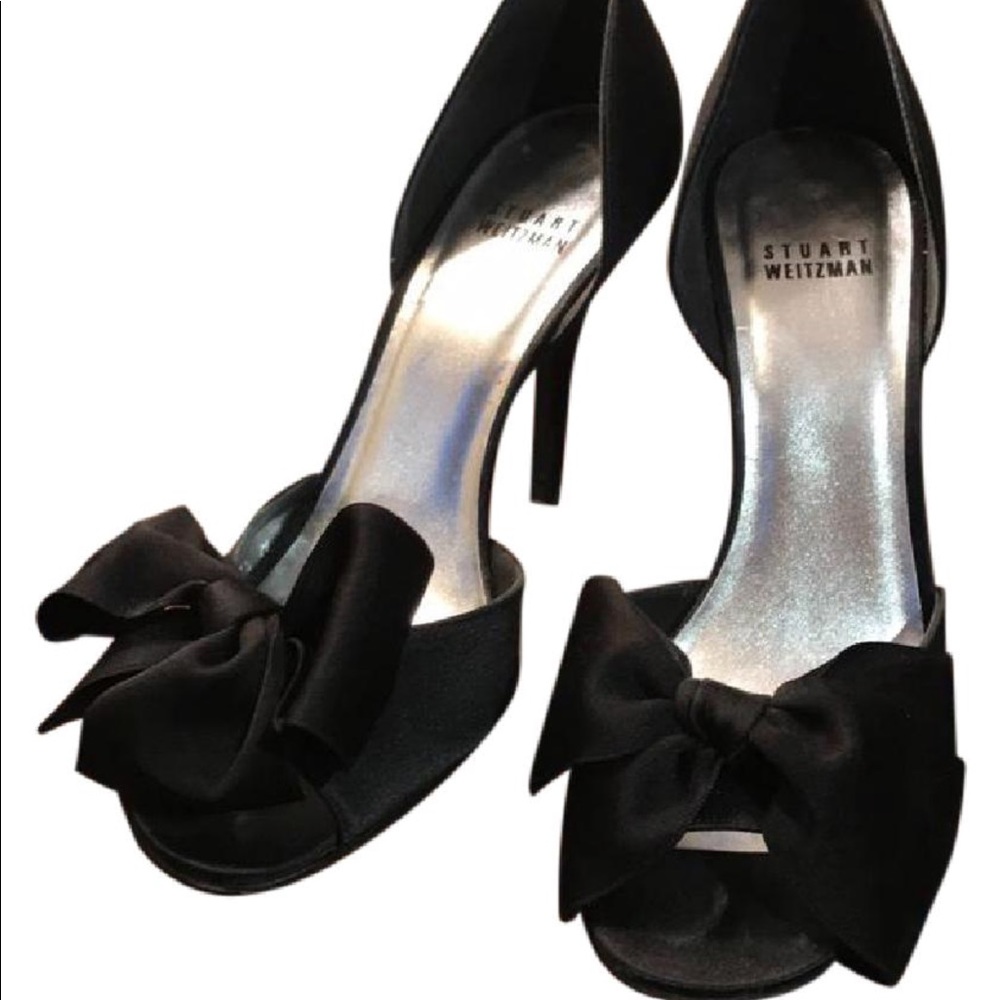 STUART WEITZMAN BLACK SATIN HEELS